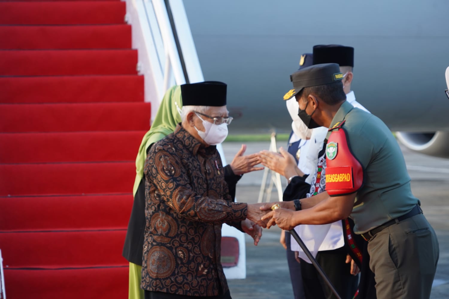 Pangdam IM Sambut Kedatangan Wapres RI