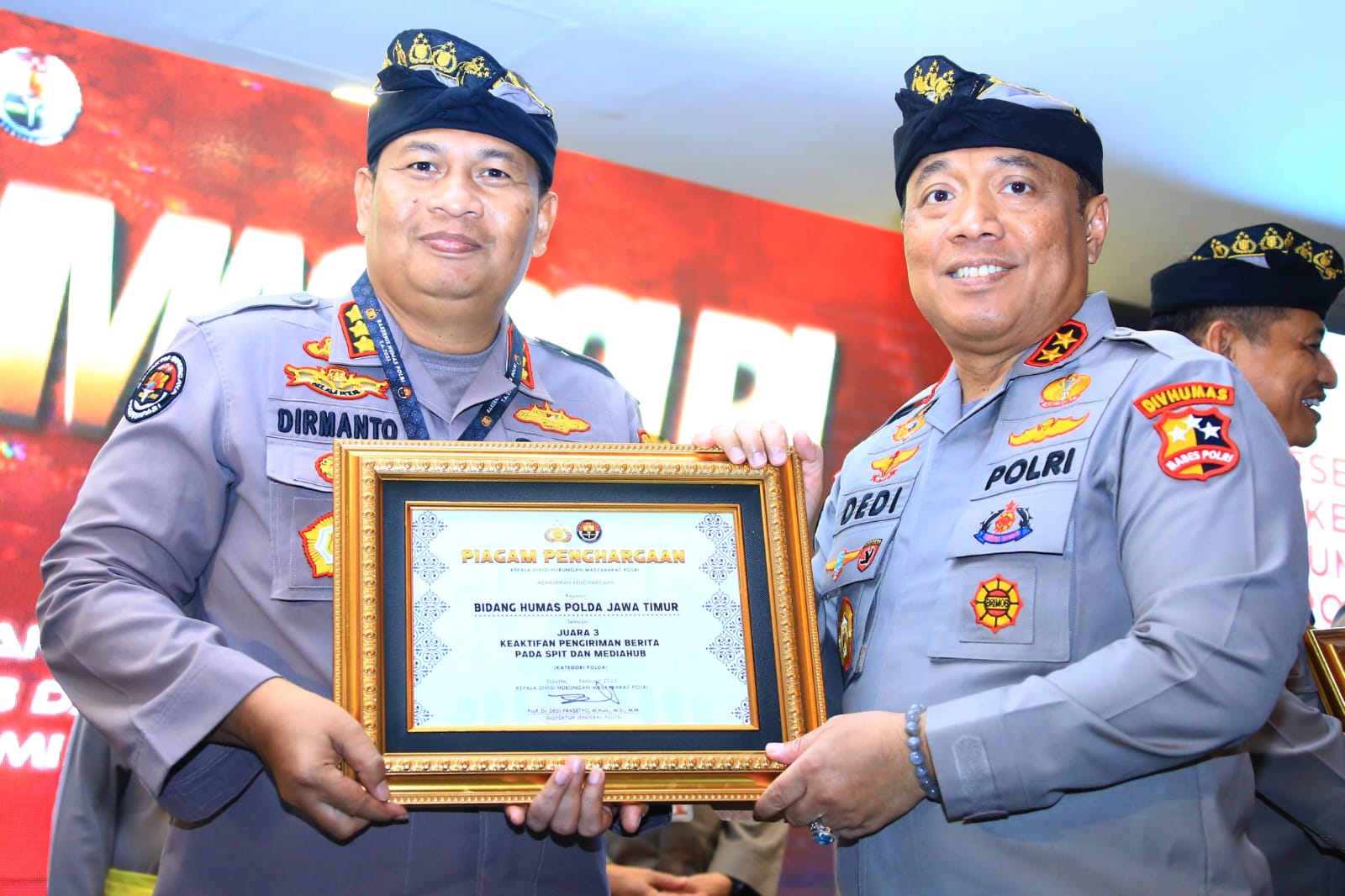 Sejumlah Penghargaan Bidhumas Pada Rakernis Humas Polri