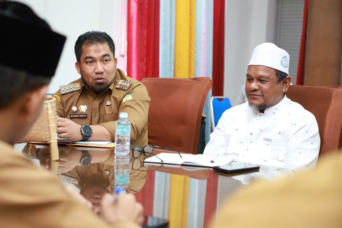 Pj Bupati Dukung Program Sertifikasi Halal untuk Pelaku Usaha Kuliner Aceh Besar
