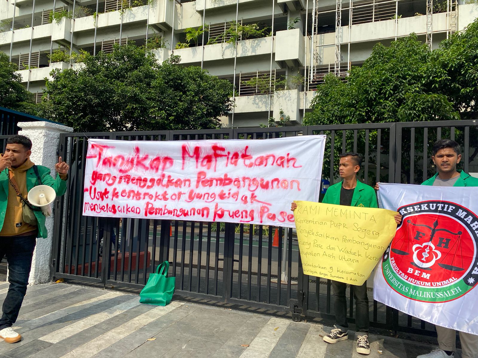 BEM Unimal Tuntut Kementerian PUPR Tuntaskan Pembangunan Bendung Irigasi Krueng Pase