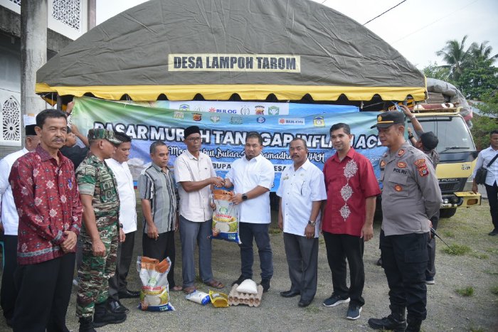 Tekan Inflasi Daerah, Pj Bupati Aceh Besar Tinjau Pasar Murah di Cot Keueng