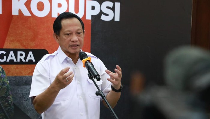 Kata Mendagri, Kepala Daerah Boleh Bukber Asal Bareng Warga Tak Mampu