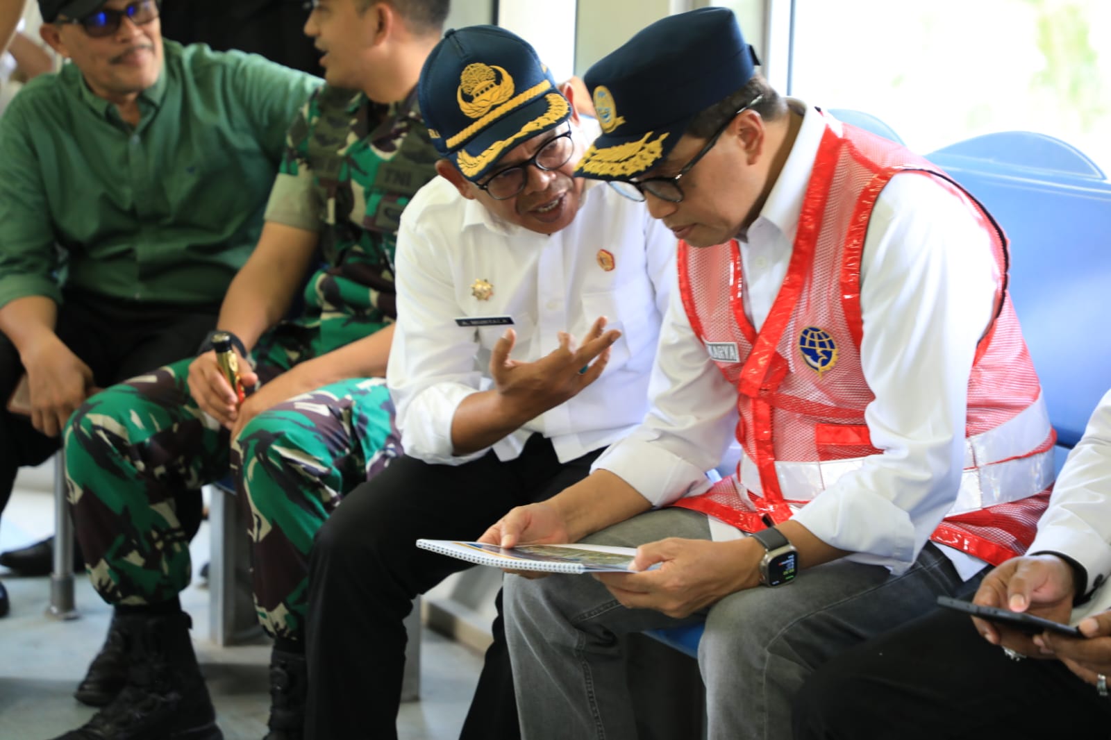 Sekda Aceh Utara Dampingi Menhub Tinjau Lanjutan Pembangunan Jalur Kereta Api