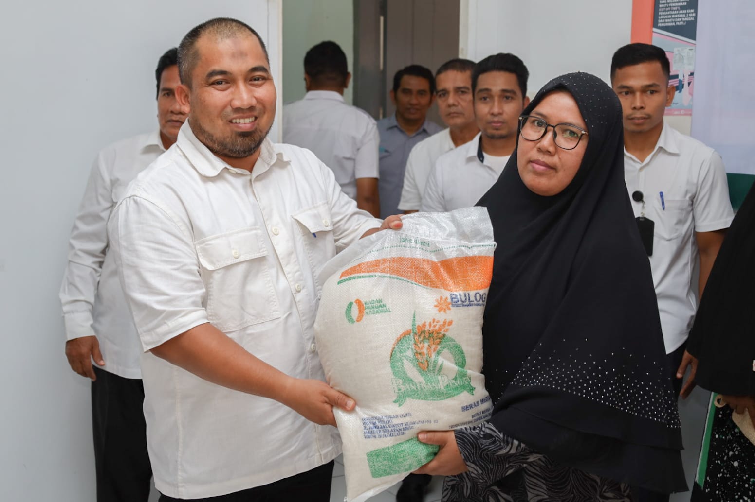 Pj Bupati Aceh Besar Launching Penyaluran Bantuan Cadangan Pemerintah Tahun 2023