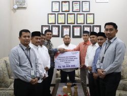 Baitul Mal Aceh Besar Terima Zakat Karyawan PT BAS Jantho Rp 90 Juta