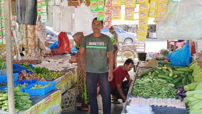 Akibat Inflasi, Daya Beli di Pasar Bina Usaha Kota Meulaboh Menurun