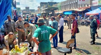 Penertiban Oleh Satpol PP Abdya Dinilai Rugikan Pedagang