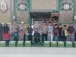 Kapolda dan Wakapolda Aceh Santuni Puluhan Anak Yatim