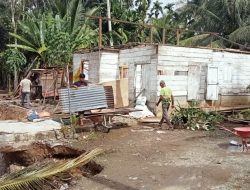 Erosi Sungai, Warga Aceh Barat Terpaksa Bongkar Rumah