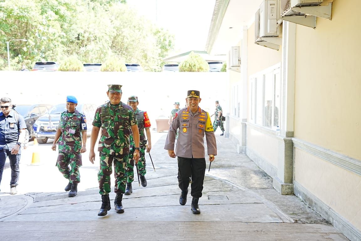 Kapolri Pastikan Pengamanan Kepulangan Kepala Negara dan Delegasi KTT ASEAN