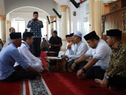 Pj Bupati Aceh Besar Saksikan Pensyahadatan Warga Tionghoa