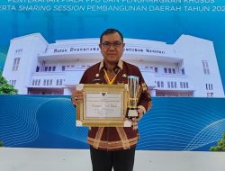Pj Bupati Aceh Barat Terima Penghargaan dari Kementerian PPN/Bappenas