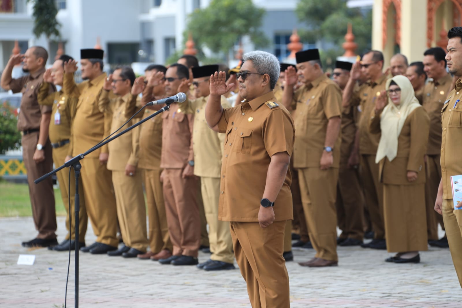 Pimpin Apel Perdana, Pj Bupati Mahyuzar Ajak ASN dan Pejabat Fokus 4 Prioritas