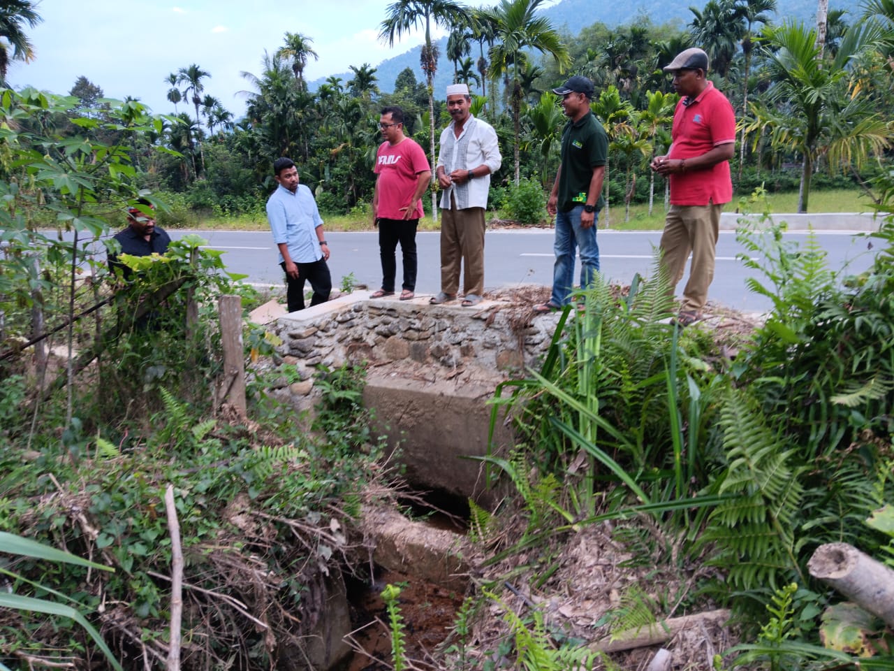 Warga Nalon Curhat Soal Saluran Air ‘Asal-asalan’ Penyebab Banjir ke Syech Fadhil