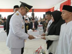 78 Tahun Indonesia Merdeka, Penjabat Gubernur Aceh Serahkan SK Remisi bagi Tahanan
