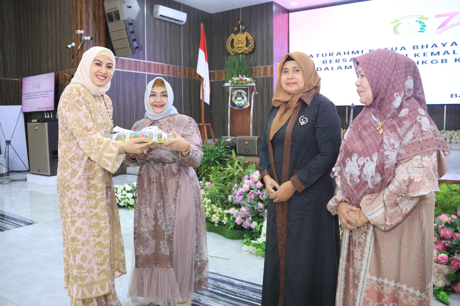 Ketua Bhayangkari Aceh Silaturahmi dengan Dian Kemala PP Polri