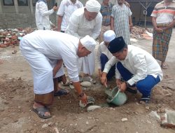 Nurdiansyah Alasta, Letakan Batu Pertama Pembangunan MCK Masjid