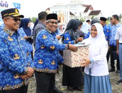 Peringatan Hardikda ke-64 di Aceh Utara, Sejumlah Siswa, Guru dan Sekolah Terima Penghargaan