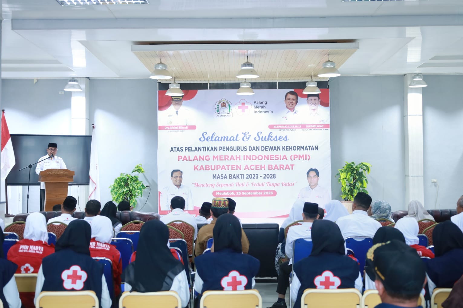 Pj Bupati Mahdi Hadiri Pelantikan Pengurus PMI Aceh Barat