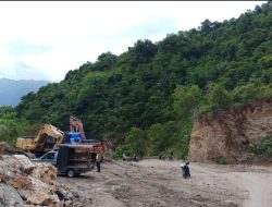 Tragis, Operator Beko Tewas Tertimpa Runtuhan Batu
