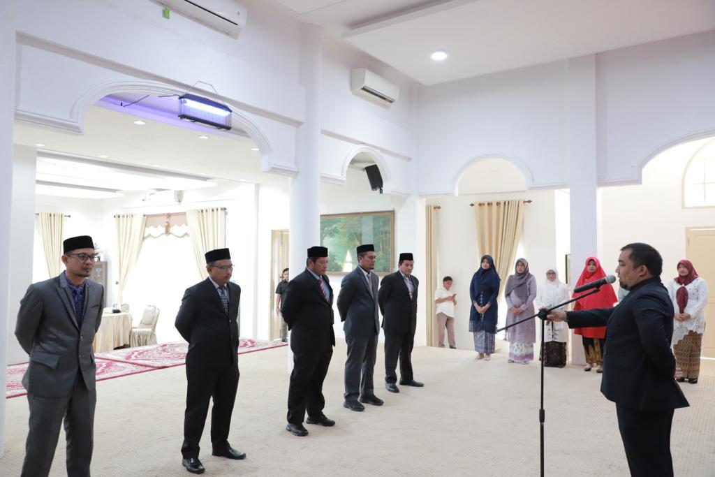 Pj Bupati Aceh Besar Rotasi Lima Kadis