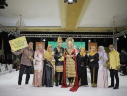 Aceh Besar Juara 1 Aceh Fashion Festival PKA 8