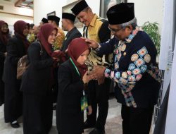 Dilepas oleh Pj Bupati, Kafilah MTQ Aceh Utara Menuju Simeulu