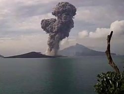 Masyarakat Pesisir dan Nelayan Diimbau Waspadai Erupsi Gunung Anak Krakatau