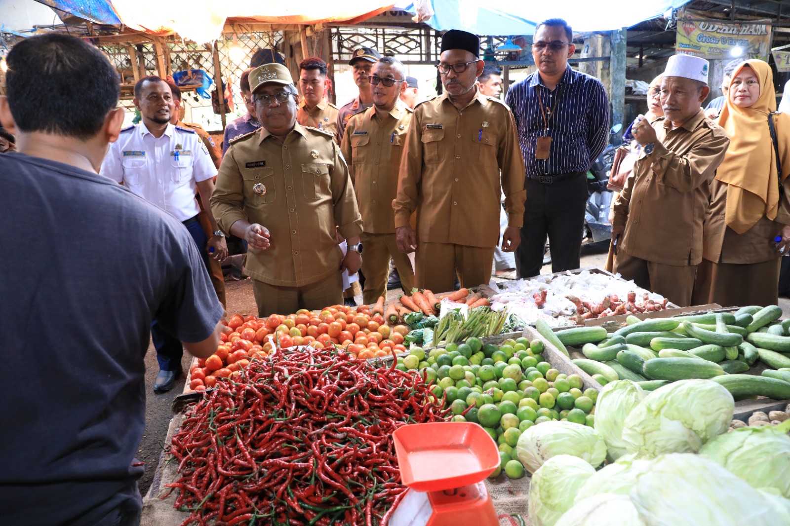 Pj Bupati Aceh Utara Temukan sejumlah Bahan Pokok Alami Kenaikan Harga di Pasar Panton Labu