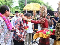 Pj Bupati Aceh Besar Hadiri Flash Predominance SMA Modal Bangsa
