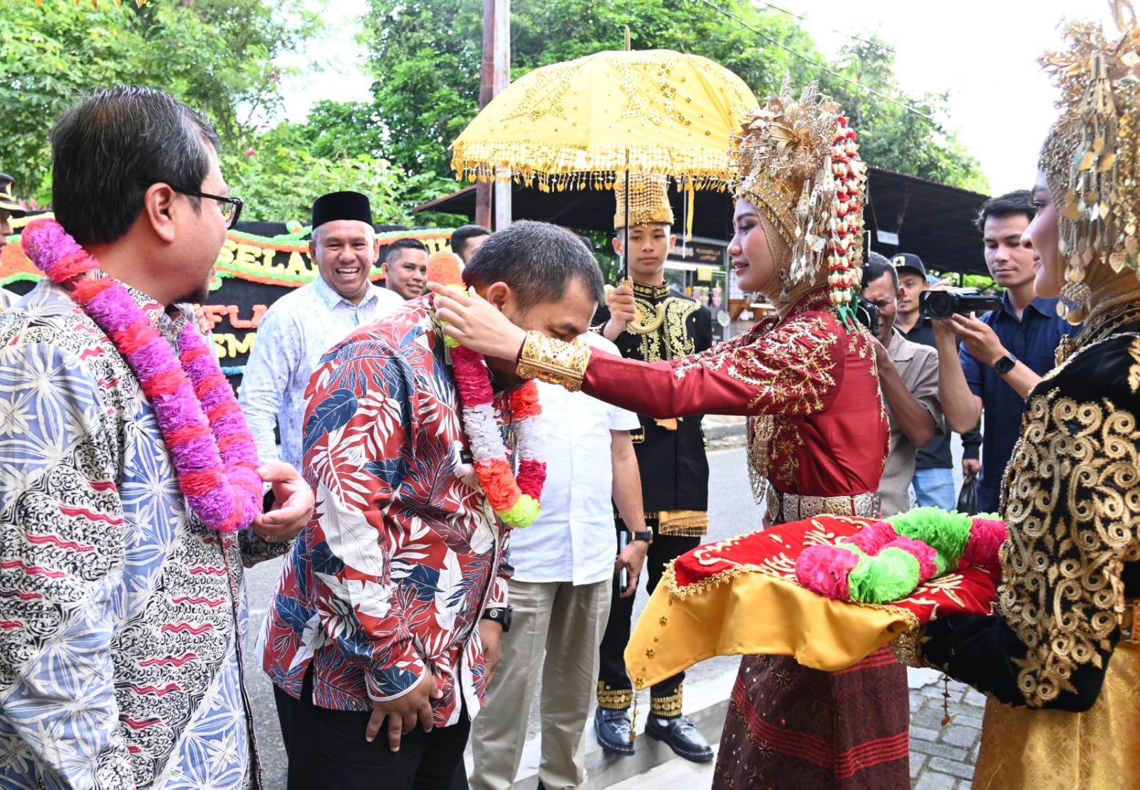 Pj Bupati Aceh Besar Hadiri Flash Predominance SMA Modal Bangsa