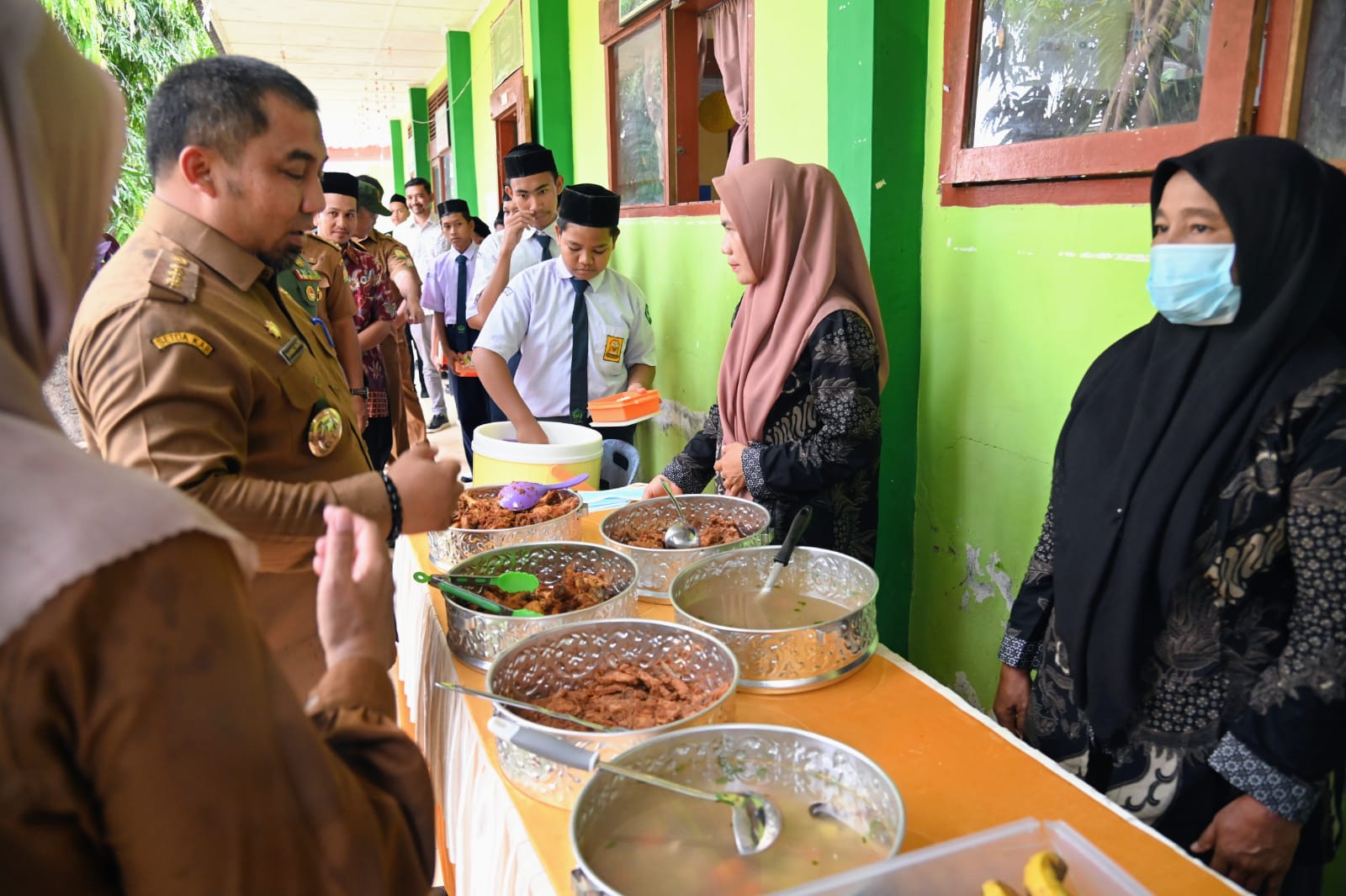 Pertama di Aceh, Aceh Besar Simulasi “Makan Siang Gratis” Bagi Pelajar SMP