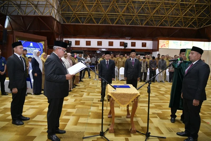 Pj Gubernur Aceh Lantik Reza Saputra Jadi Kepala BPKA