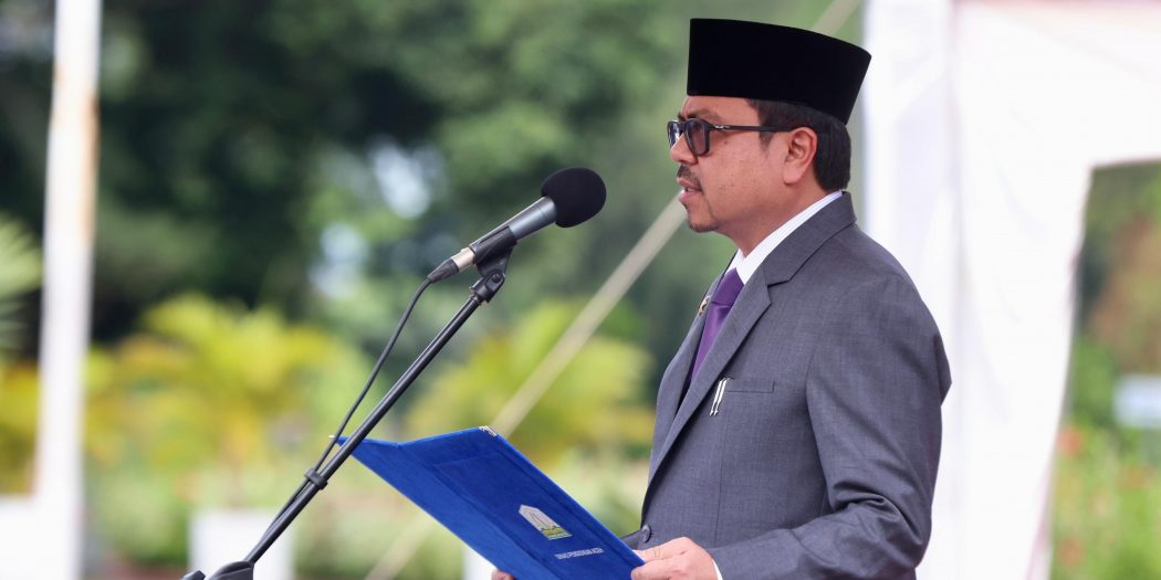 Pj Sekda Pimpin Upacara Peringatan Hari Pendidikan Nasional di Aceh