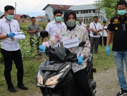 Rekonstruksi Pembunuhan Kajhu, Tersangka di Perankan Oleh Polwan