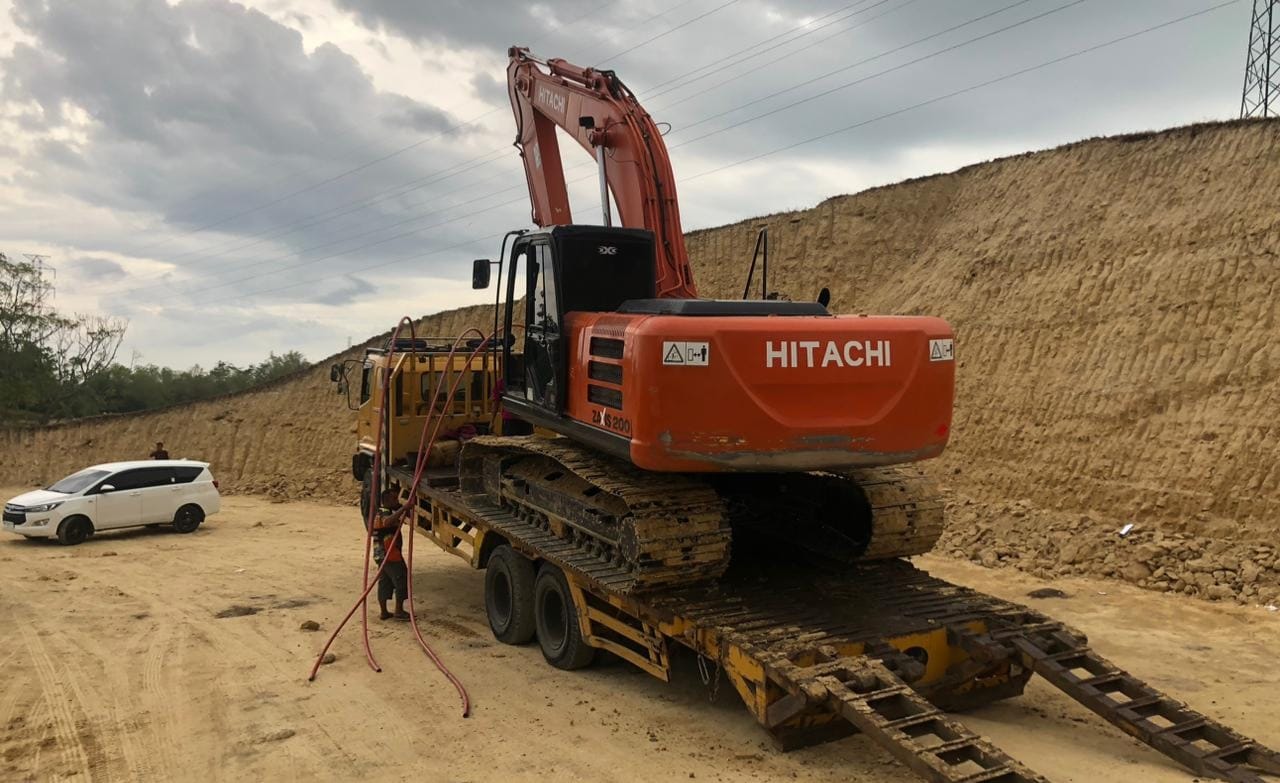 Ditreskrimsus Polda Aceh Amankan 1 Unit Ekskavator Tambang Ilegal di Pidie