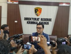 Tersangka dan Barang Bukti Kasus Pengelolaan Zakat pada BPKK Aceh Tengah Diserahkan ke Jaksa