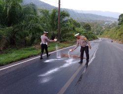 Polda Aceh Bakal Tindak Truk CPO yang Sering “Kencing” di Jalan