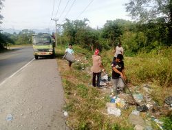 Sukseskan PON 2024, DLH Aceh Besar Tangani Sampah di Lintas Seunapet – Saree