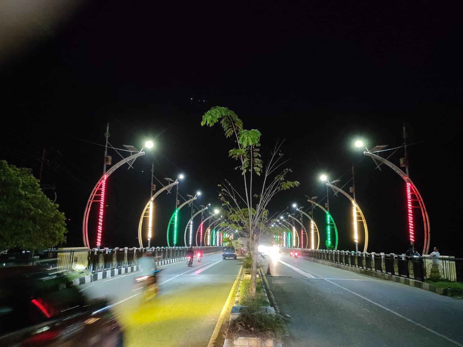 Perkim Aceh Barat Pastikan Lampu Penerang Jalan Menyala Jelang Perayaan HUT RI ke-79