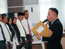 81 Panwaslihcam Aceh Utara Dilantik Pj Bupati Ingatkan Jangan Terlibat Politik Praktis