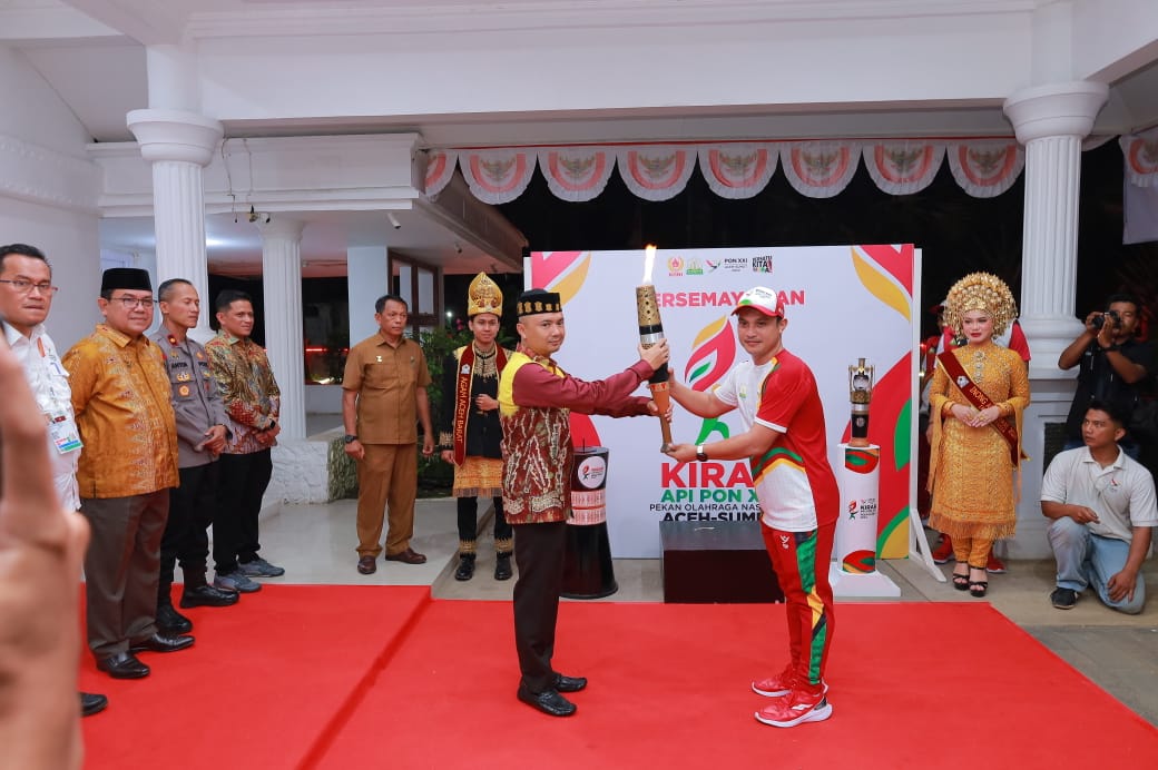 Pj Bupati Mahdi Terima Rombongan Kirab Api PON di Pendopo Bupati