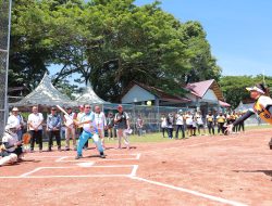 Pj Bupati Aceh Barat Lakukan Batter Perdana Softball PON XXI Aceh-Sumut 2024