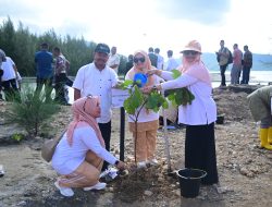 Kegiatan Penanaman Mangrove di Aceh Sebagai Upaya Mitigasi Bencana