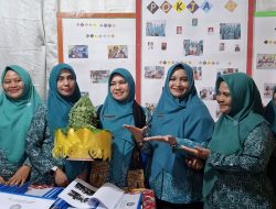 Kunjungan ke Aceh Barat, Safriati Safrizal Didampingi Nurmaziah di Padang Seurahet