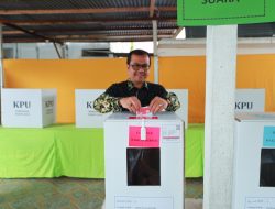 Usai Nyoblos di Drien Rampak, Pj Bupati Aceh Barat Azwardi Tinjau Sejumlah TPS