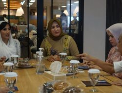 Bertemu Penasehat DWP, Marlina Muzakir Minta Penguatan Dukungan Terhadap UMKM dan Produk Kreatif Aceh