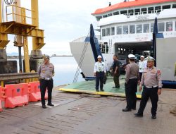 Polda Aceh Pastikan Penyeberangan Penumpang di Pelabuhan Ulee Lheue Aman dan Lancar