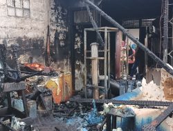 Diduga Karena Korsleting Listrik, Dua Rumah dan Satu Kios Terbakar di Banda Aceh