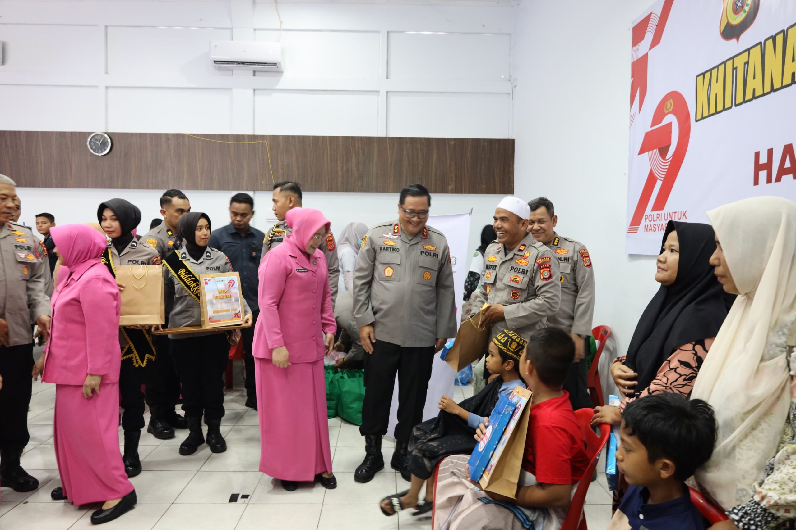 Polda Aceh Gelar Operasi Katarak dan Khitanan Massal Gratis